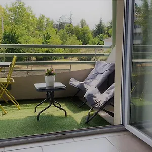 Appartement Logement Reposant, Sécurisé Et Climatisé, Avignon