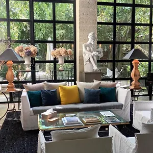 Le Complot : Maison Privée En Plein Coeur D'avignon Hébergement de vacances Avignon
